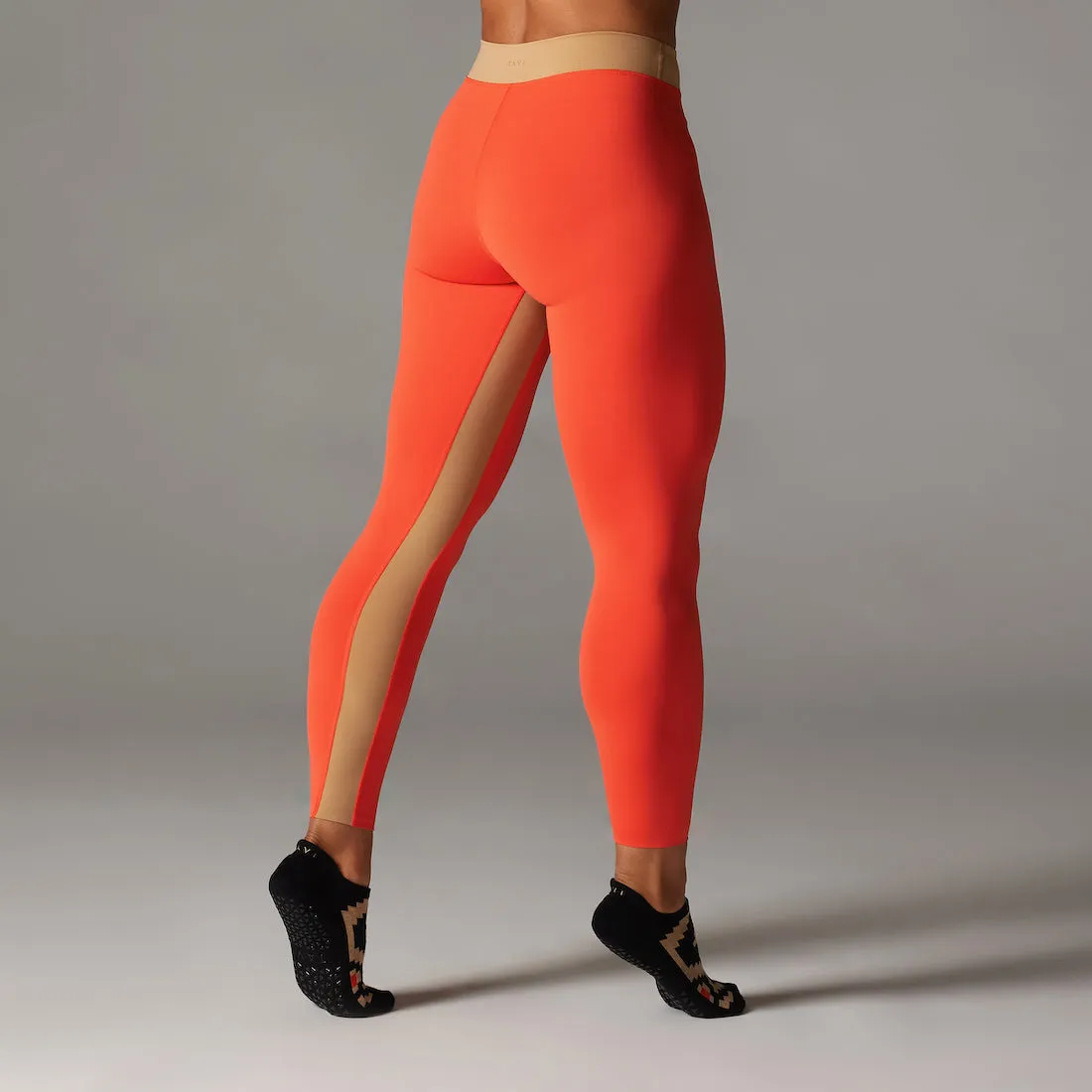 TaviSculpt™ Mid Rise 7/8 Leggings