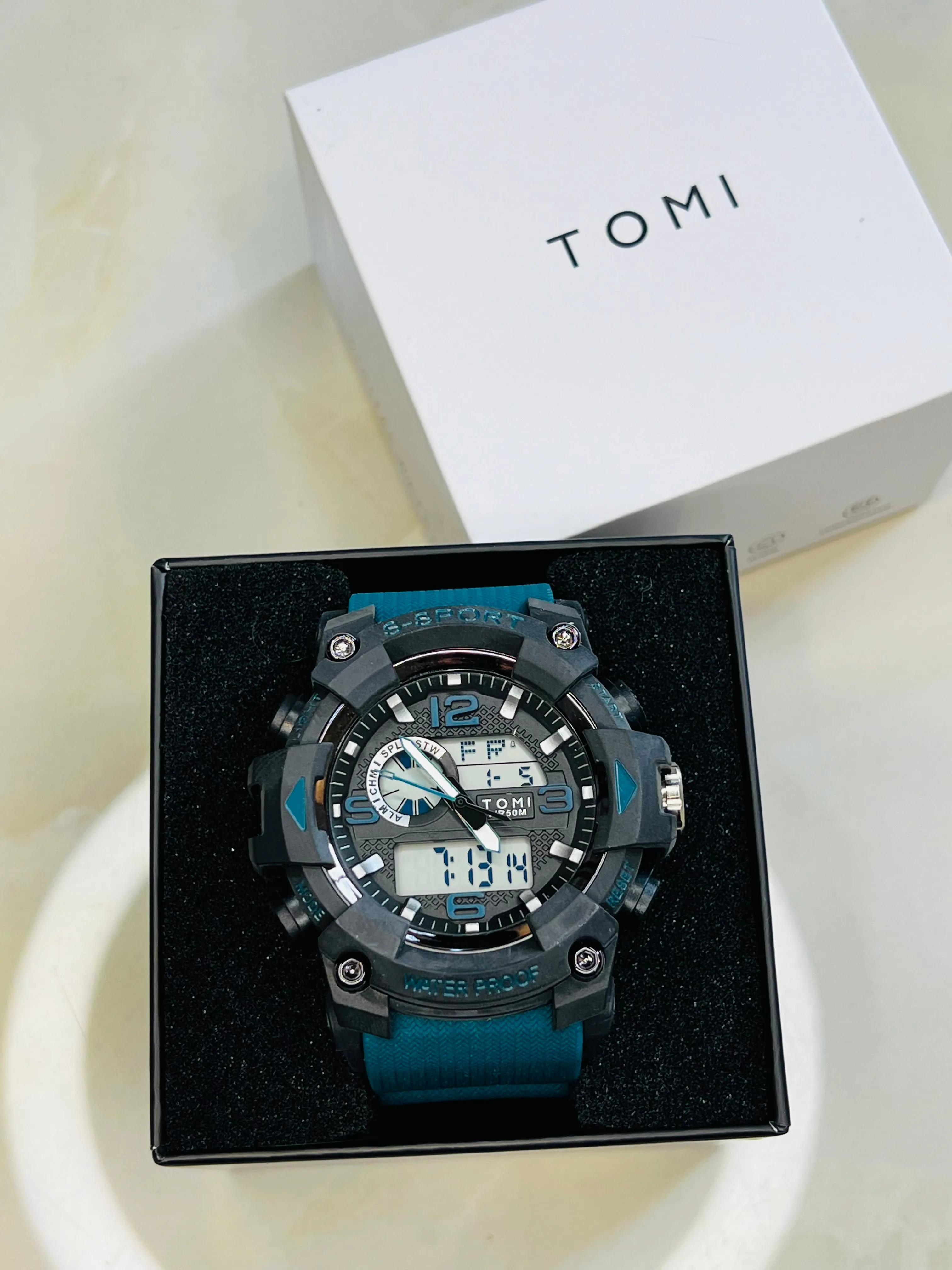 TOMI T-228 Men's Sports Watch Military Sports Watch